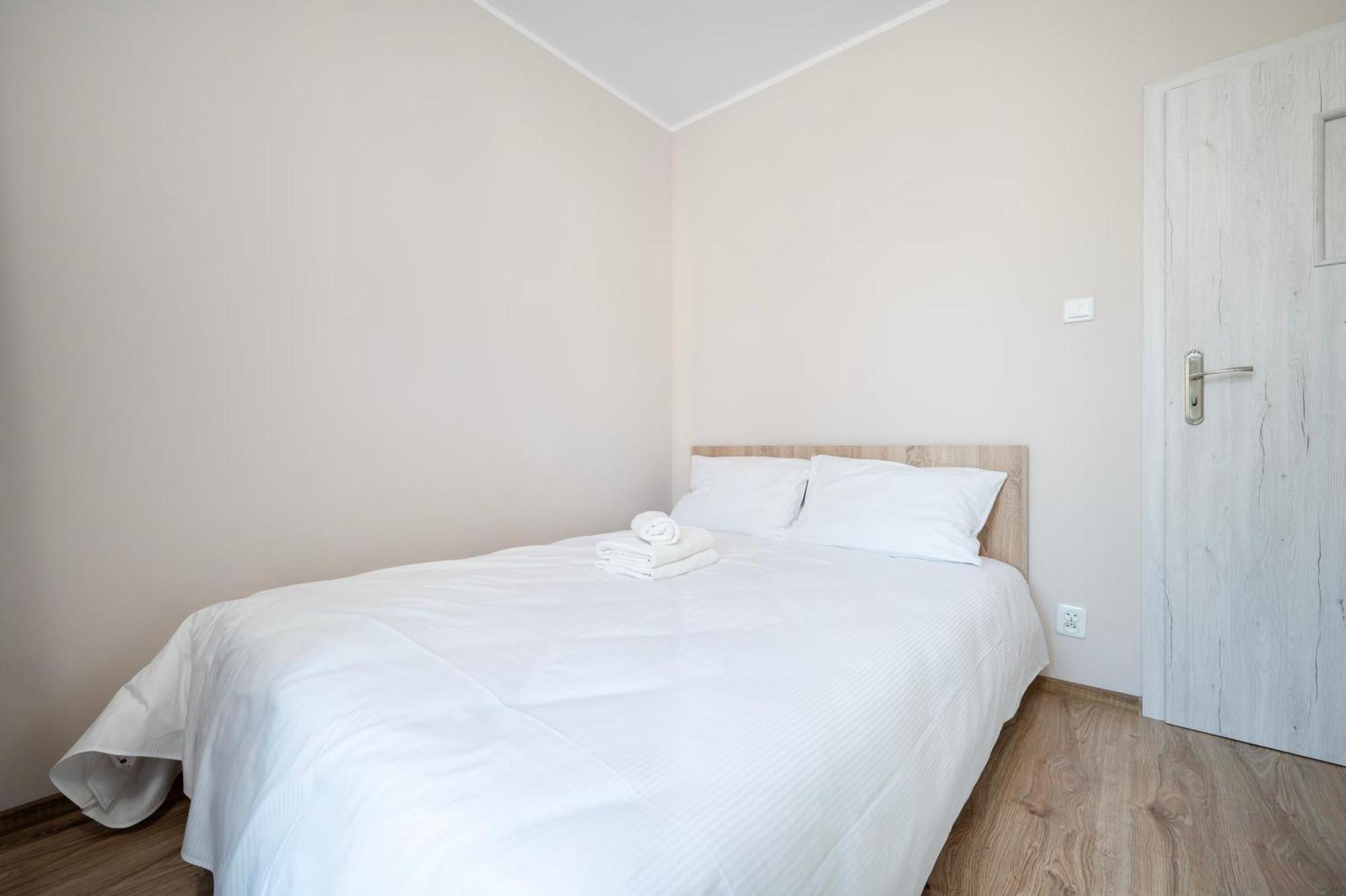 Pogonowskiego 2-bedroom Apartment